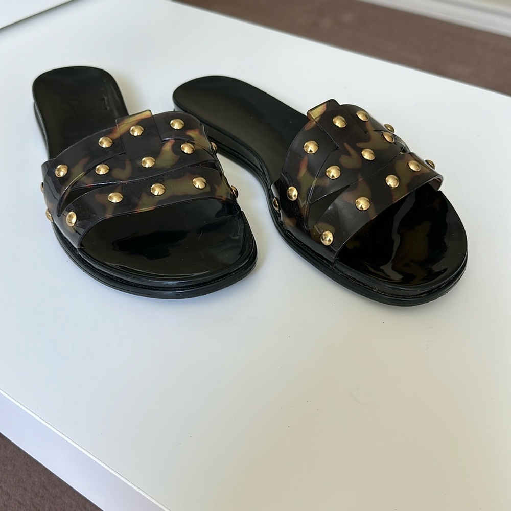 Vince Camuto